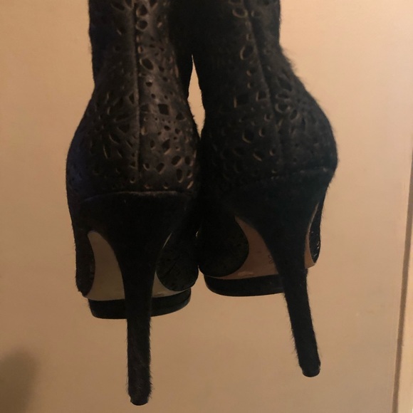 BCBG Max Azria black calf laser design cut booties Sz 10 - Picture 4 of 7